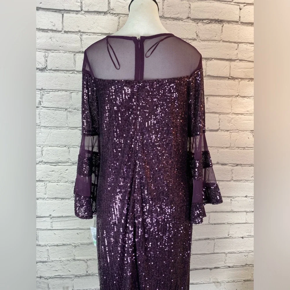 R&M Richards Women's Purple Sequin Knee Length Dress Bell Sleeve Size 8 Petite